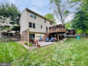 Building Photo - 12525 Hedges Run Dr