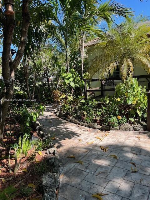 Building Photo - 410 NW 31st St