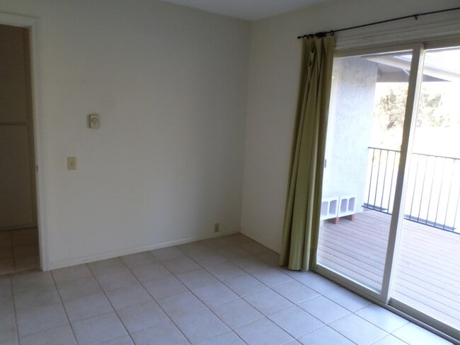 Building Photo - UTC 3 bedroom Townhome