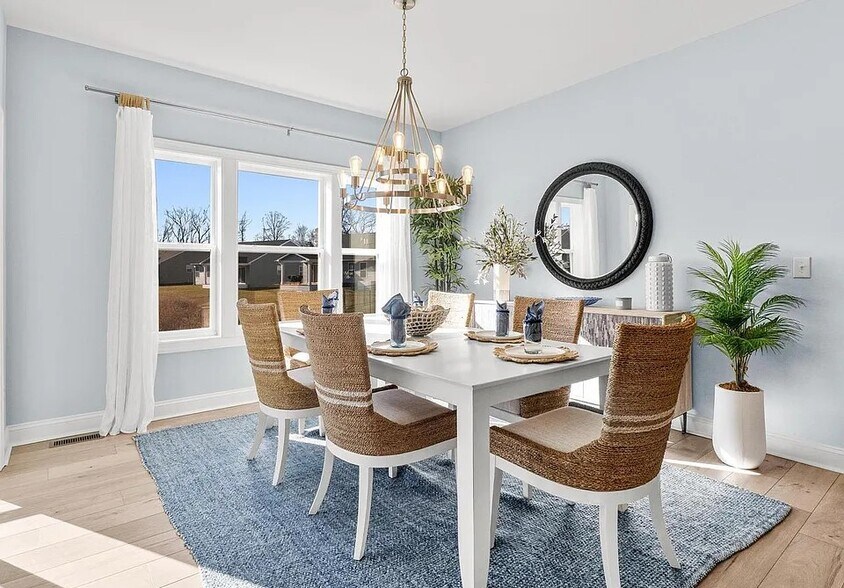 Building Photo - 22420 Jayda Dr