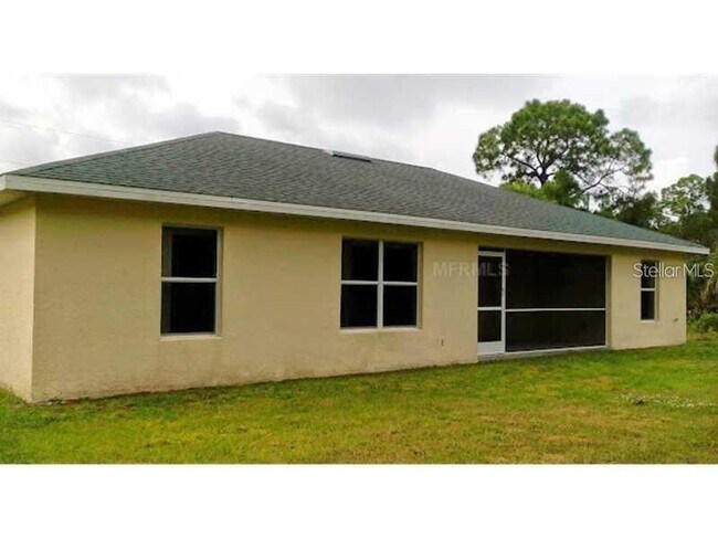 Building Photo - 1695 Gauguin Rd