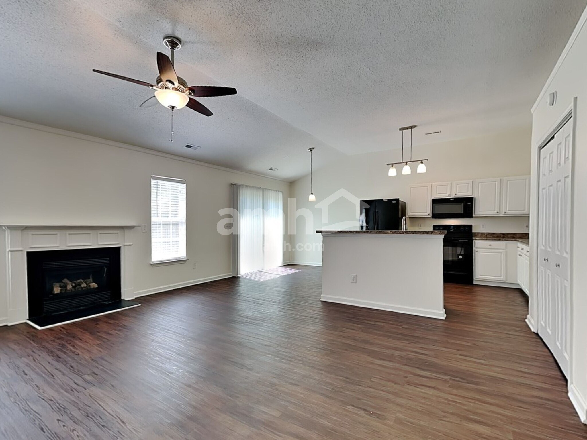 Building Photo - 120 Salem Ridge Ct