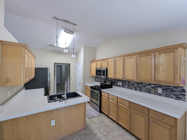 Building Photo - 9708 Parker Lake Cir