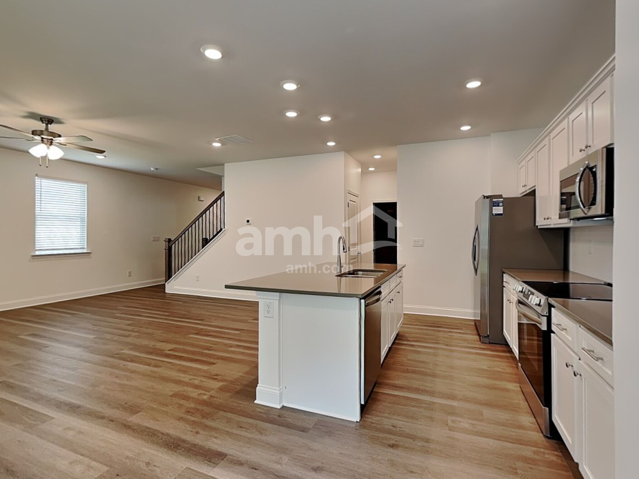 Building Photo - 673 Smt Vw Ln