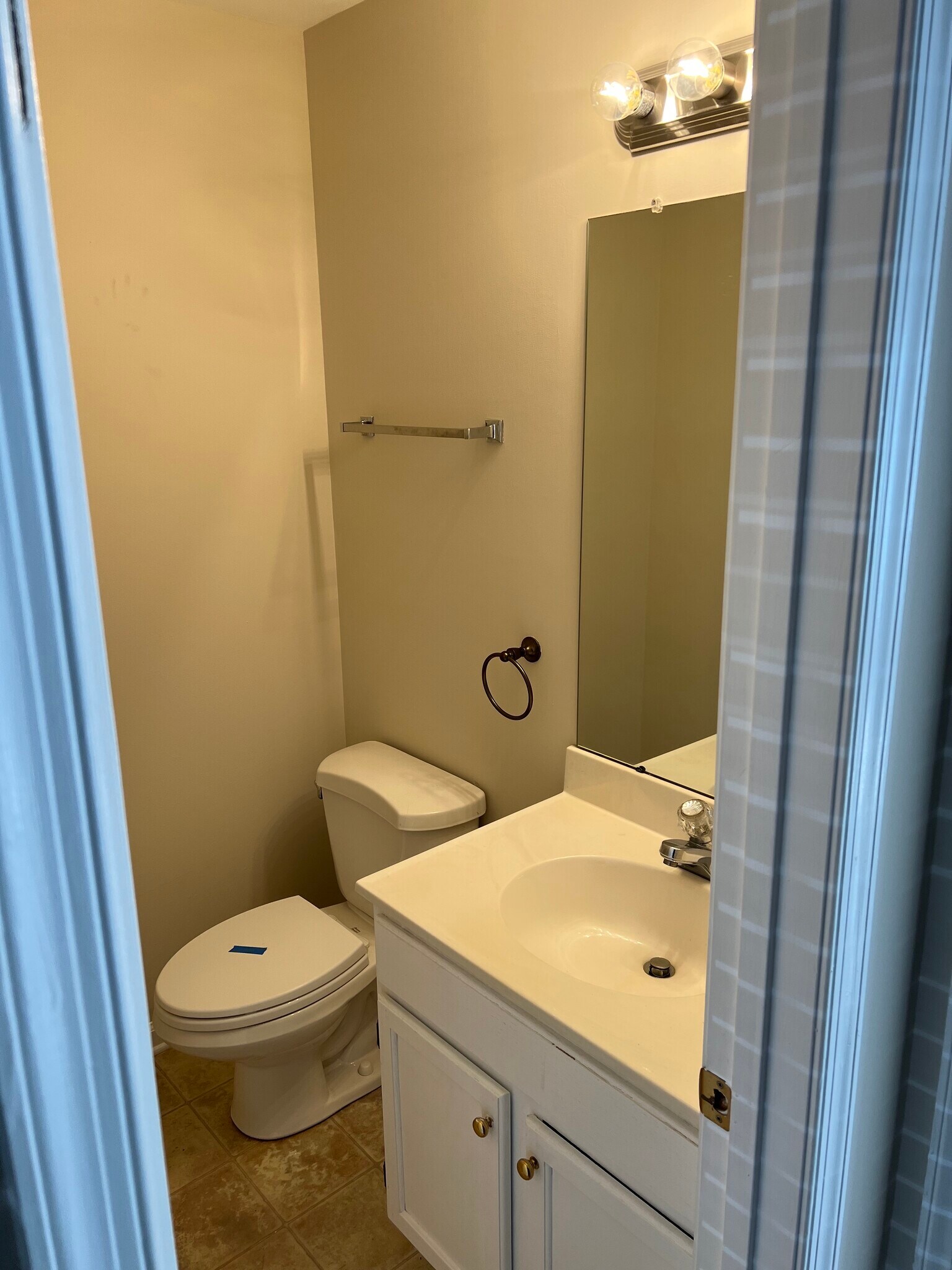 Building Photo - 10121 Saint George Cir