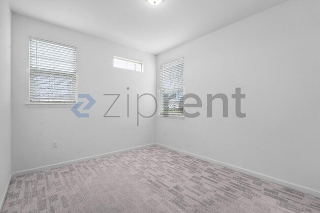 Building Photo - 9287 Mystic Lake Alley