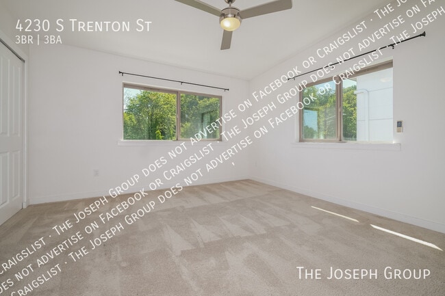 Building Photo - 4230 S Trenton St