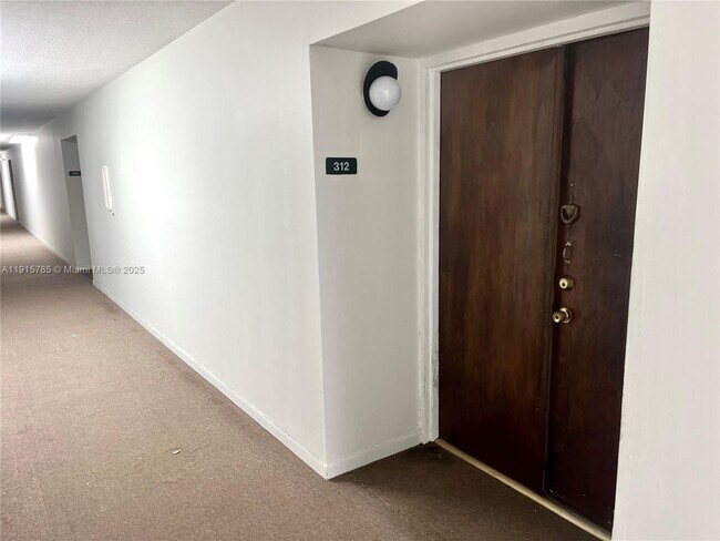 Building Photo - 11800 SW 18th St