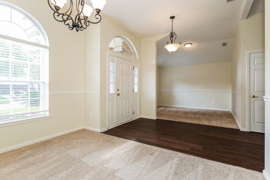Building Photo - 3460 Live Oak Hollow Dr