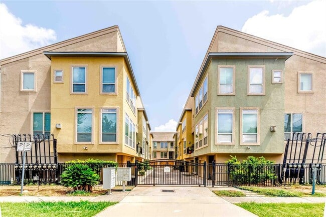 Building Photo - 5518 Crooms St