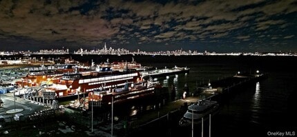 Building Photo - 90 Bay Street Landing