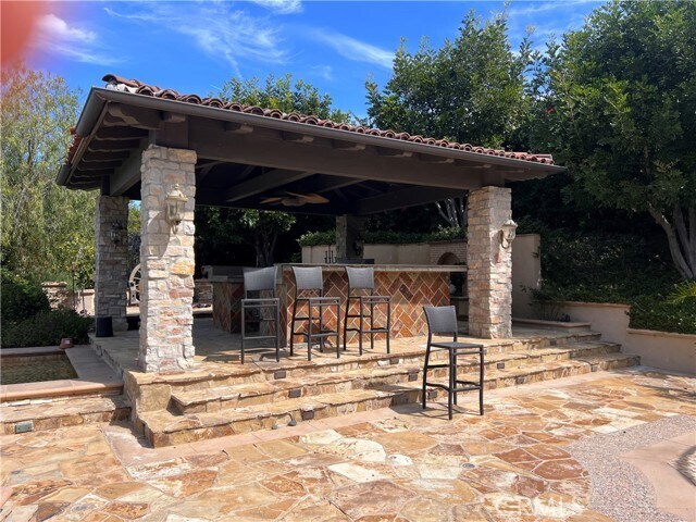 Building Photo - 21 Jewel Flower