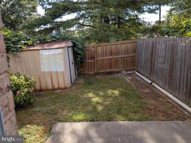 Building Photo - 44 Orchard Dr