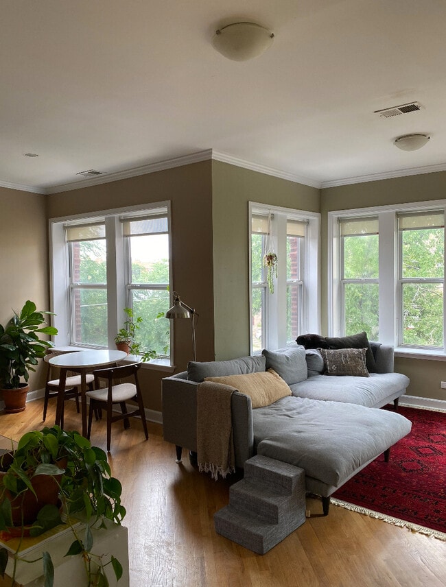 Building Photo - 1623 W Wallen Ave