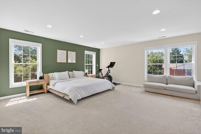 Building Photo - 4613 Willow Run Dr