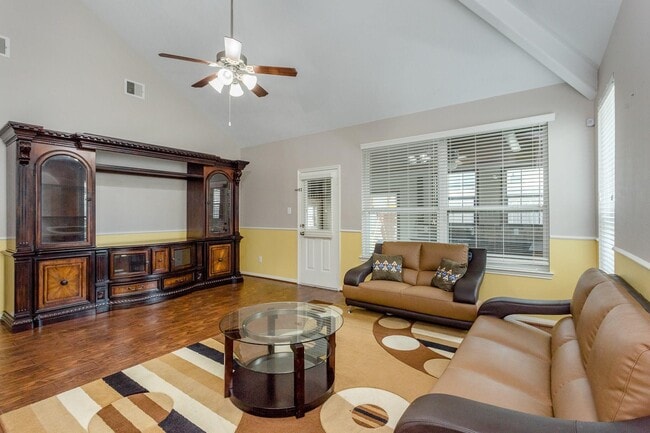 Building Photo - 3430 Lilac Ranch Dr