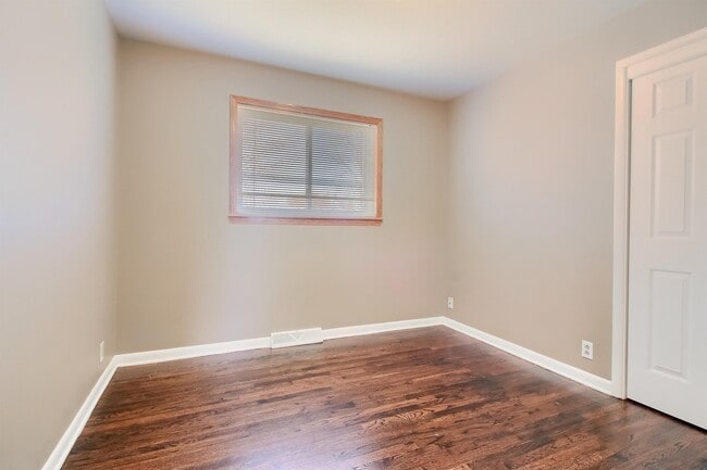 Building Photo - 3084 W Chenango Ave