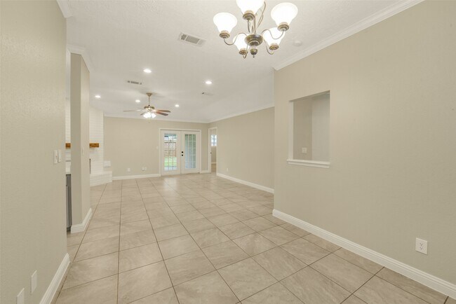 Building Photo - 21211 Park Mt Dr