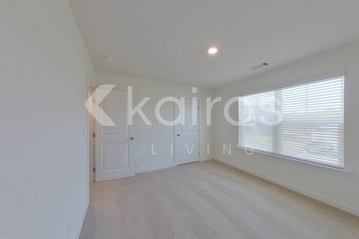 Building Photo - 4274 Scenic Dr SE