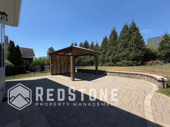 Building Photo - 1823 Buxton Way