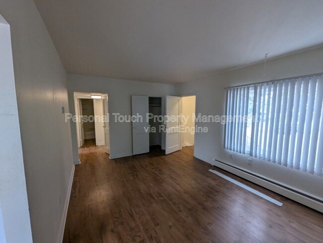 Building Photo - 541 2nd St N