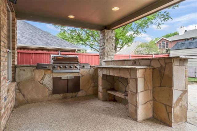 Building Photo - 2700 Timberwood Dr