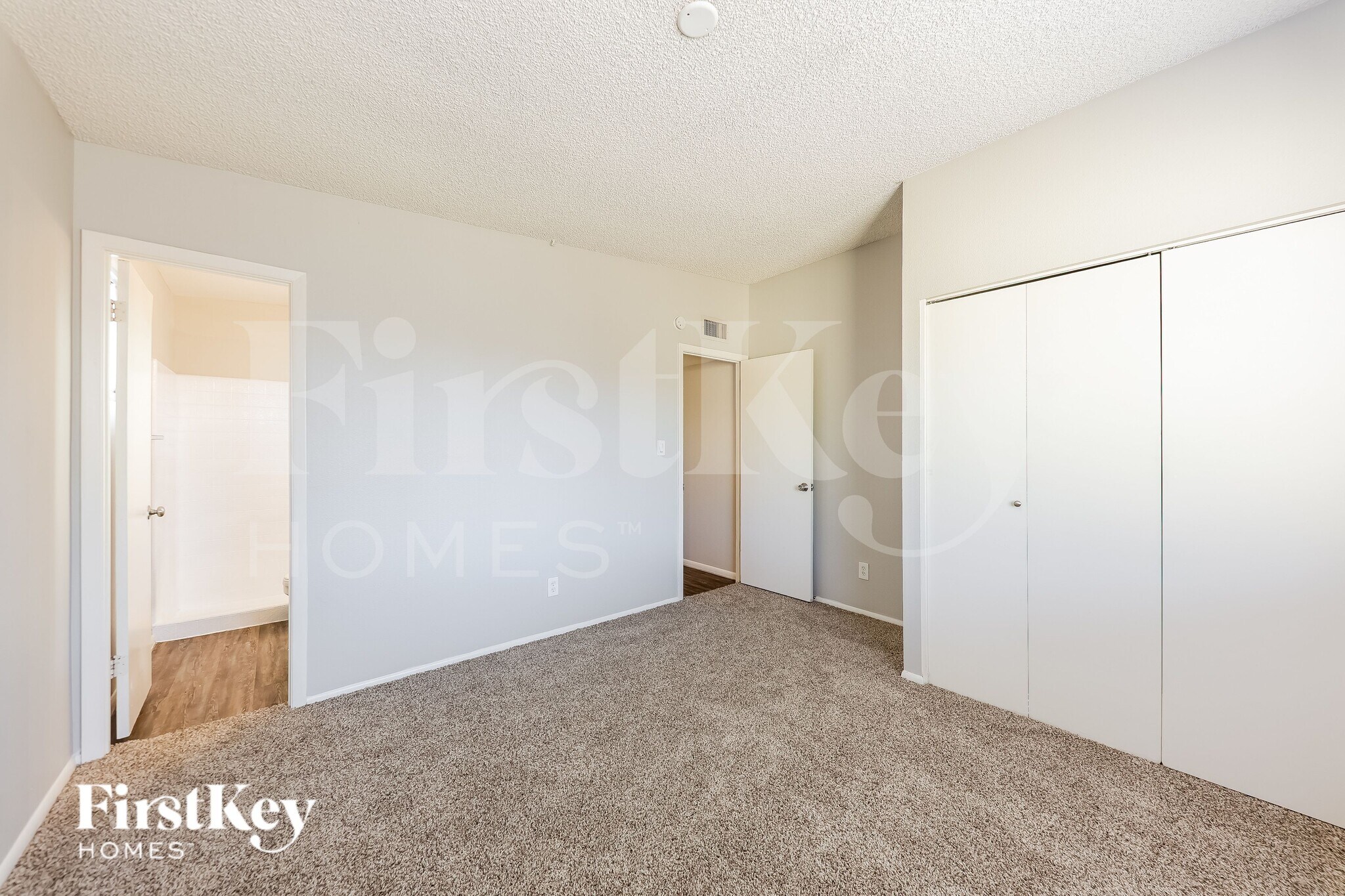 Building Photo - 3341 W Desert Cove Ave