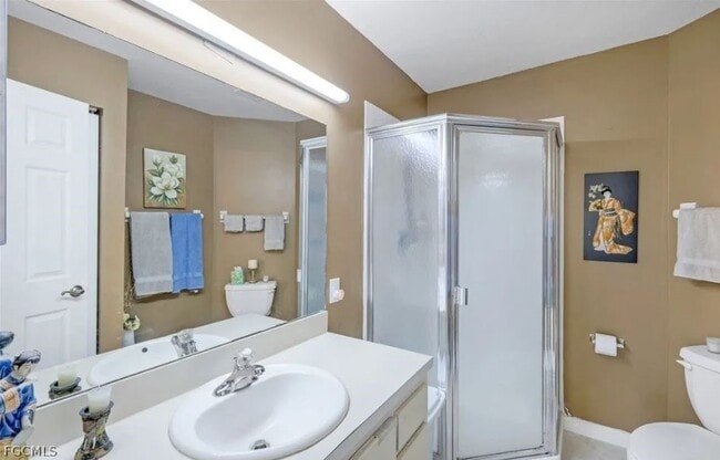 Building Photo - 9270 Lake Park Dr