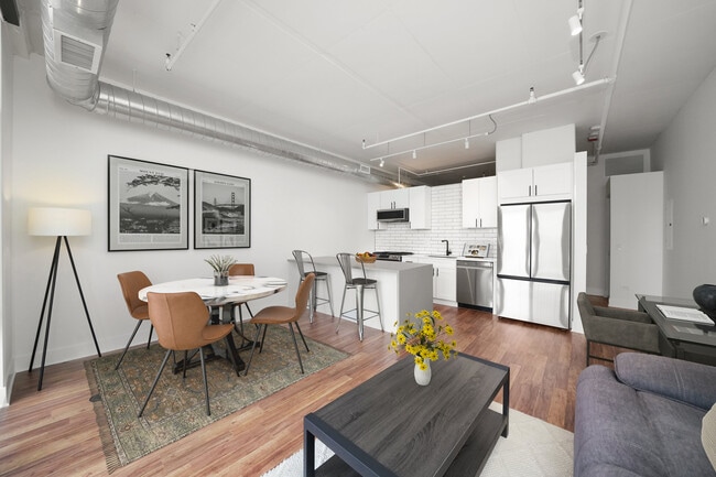 Building Photo - 212 E Cullerton St