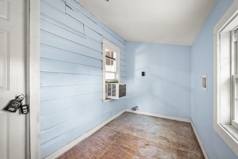 Building Photo - 257 Oceanway Ave