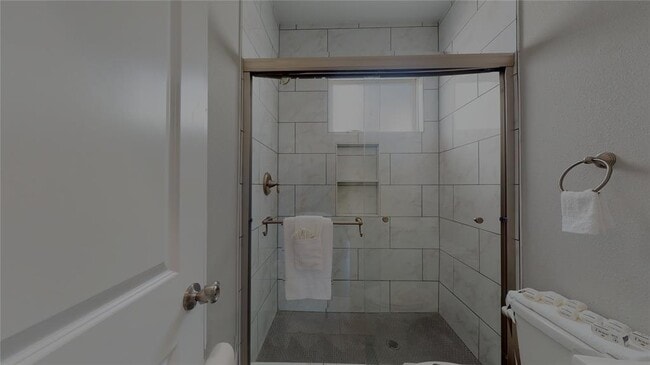 Building Photo - 1201 Northwood St