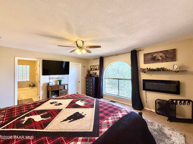 Building Photo - 4871 Butterfly Dr