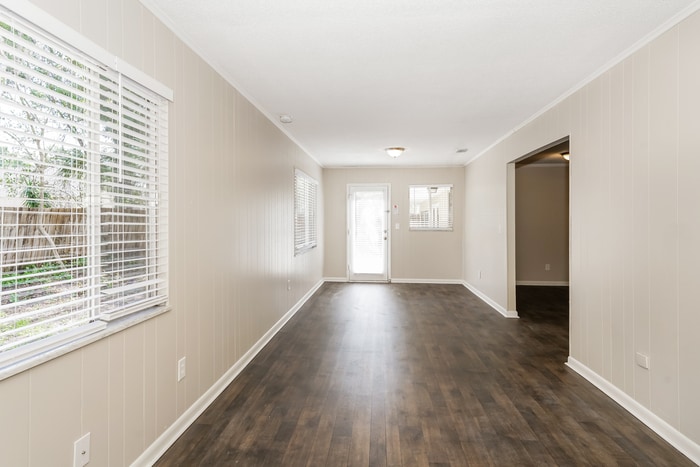 Building Photo - 916 Northern Oaks Terrace