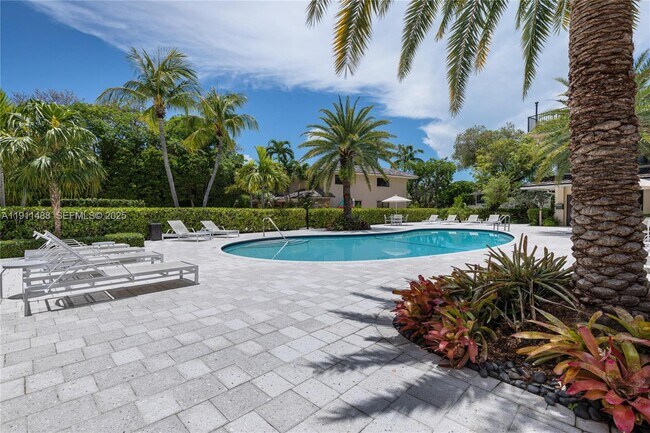 Building Photo - 96000 Overseas Hwy