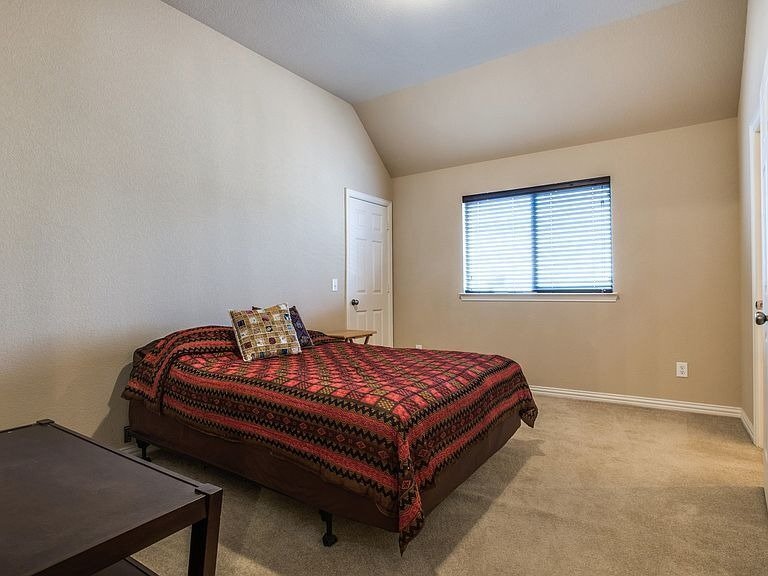 Building Photo - 9595 Knight Ln