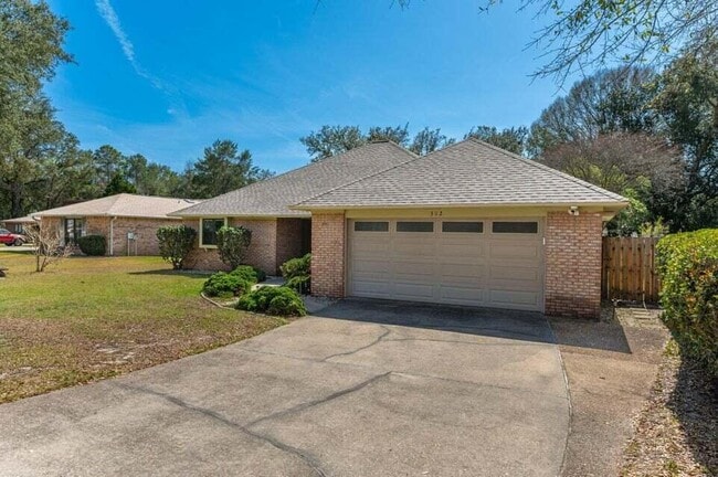 Building Photo - 512 Samana Way