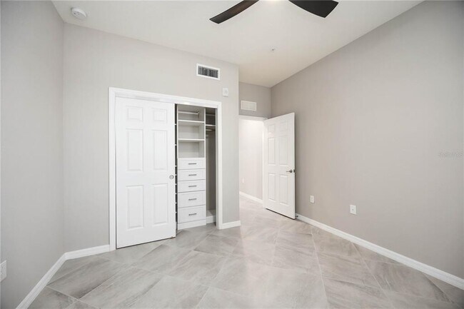 Building Photo - 10063 Crooked Crk Dr