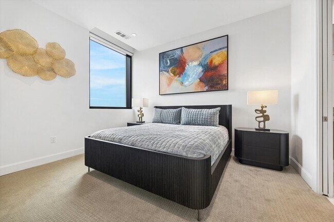 Building Photo - 1211 Caroline St