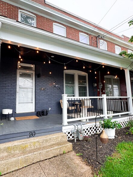 Primary Photo - 20 E Liberty St