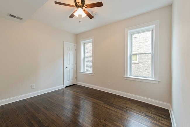 Building Photo - 7938 S Honore St