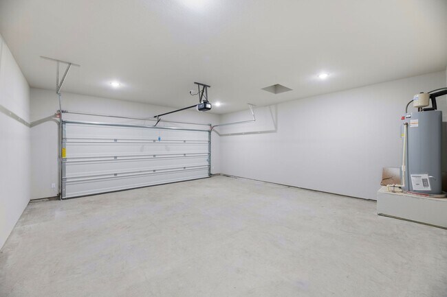 Building Photo - 4264 Clovis St