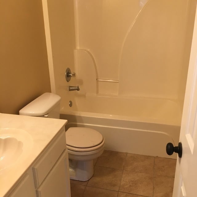 Building Photo - Renovated 3 Bedroom 2 Bath Home with 2 Car...