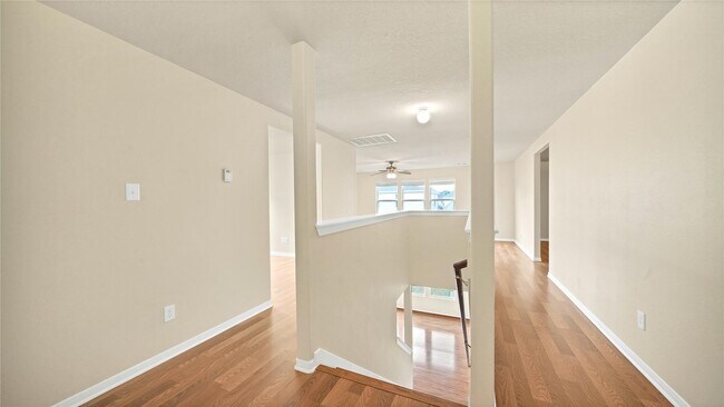 Building Photo - 5050 Ivy Fair Way