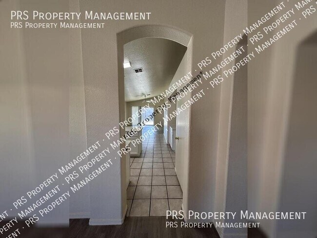 Building Photo - 51 N Del Pueblo Pl