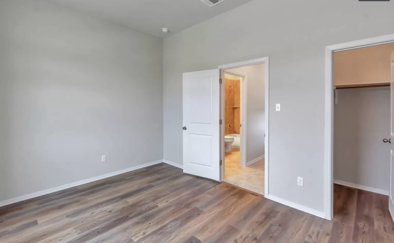 Building Photo - 2800 Joe Dimaggio Blvd