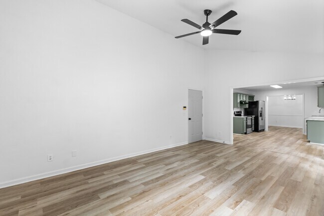 Building Photo - 6649 Speight Cir