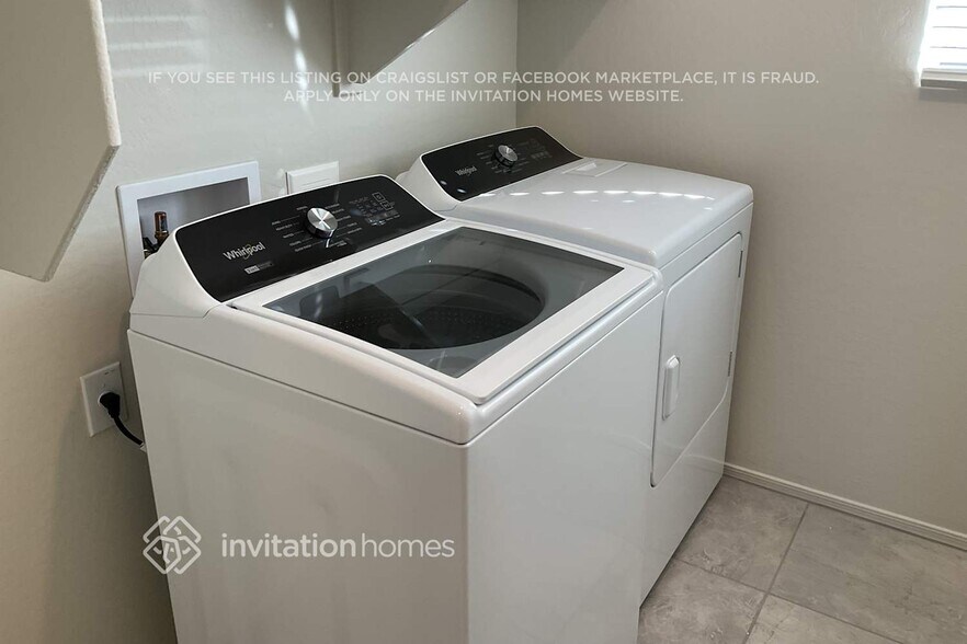 Building Photo - 25150 W Romley Rd