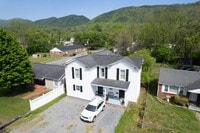 Building Photo - Forest1464