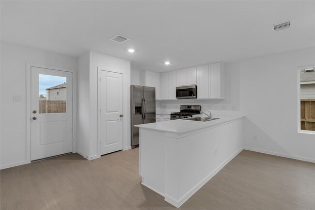 Building Photo - 18031 Trepito Ave