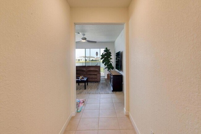 Building Photo - 8148 NW Greenbank Cir